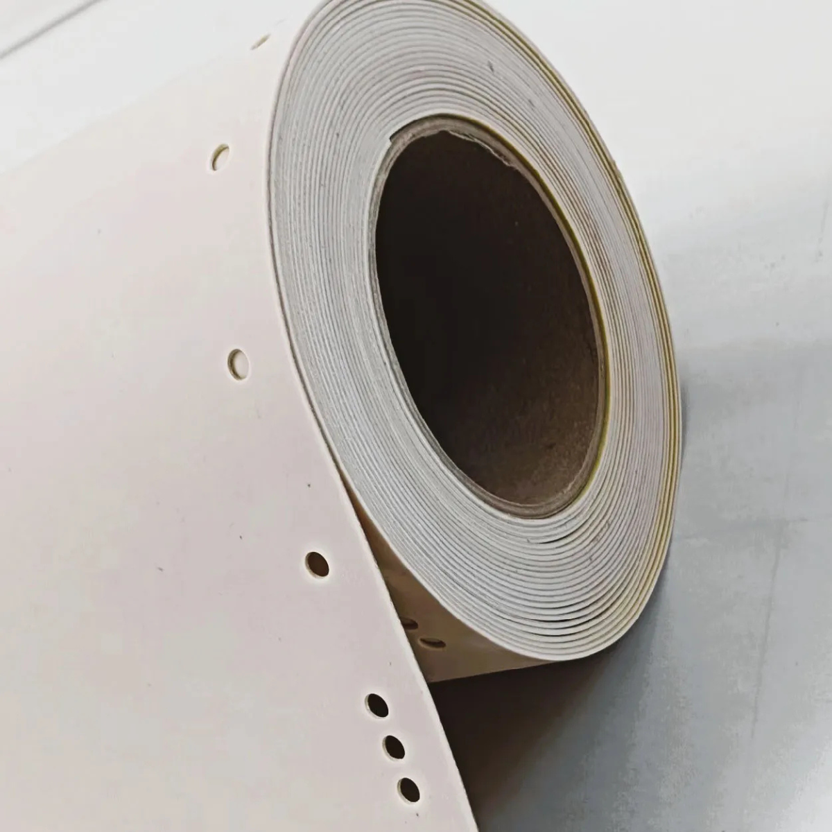 Stencil 929YT-30X10, Tractor-Fed, 30" x 10 yds, IBM, Single Roll